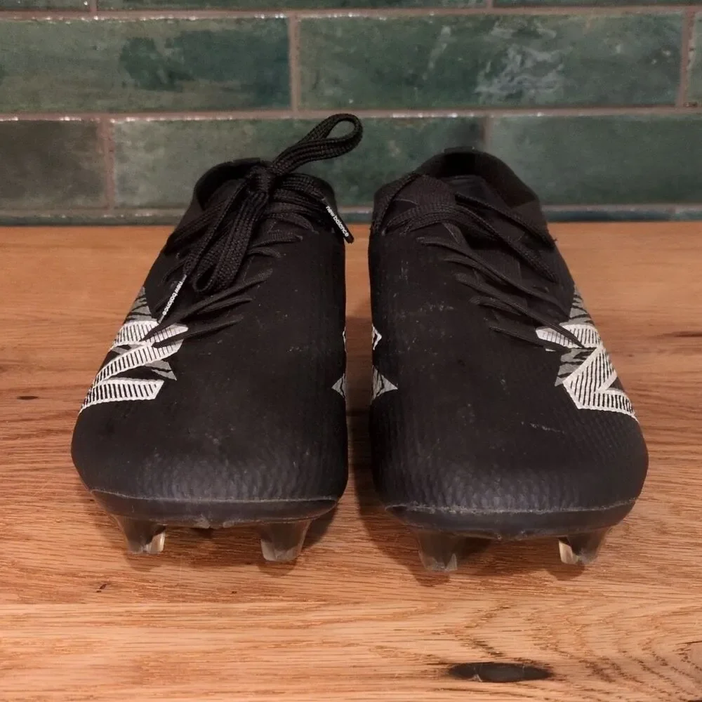 New Balance Furon Black/White Youth Soccer Cleats US 8 Fast Lightweights